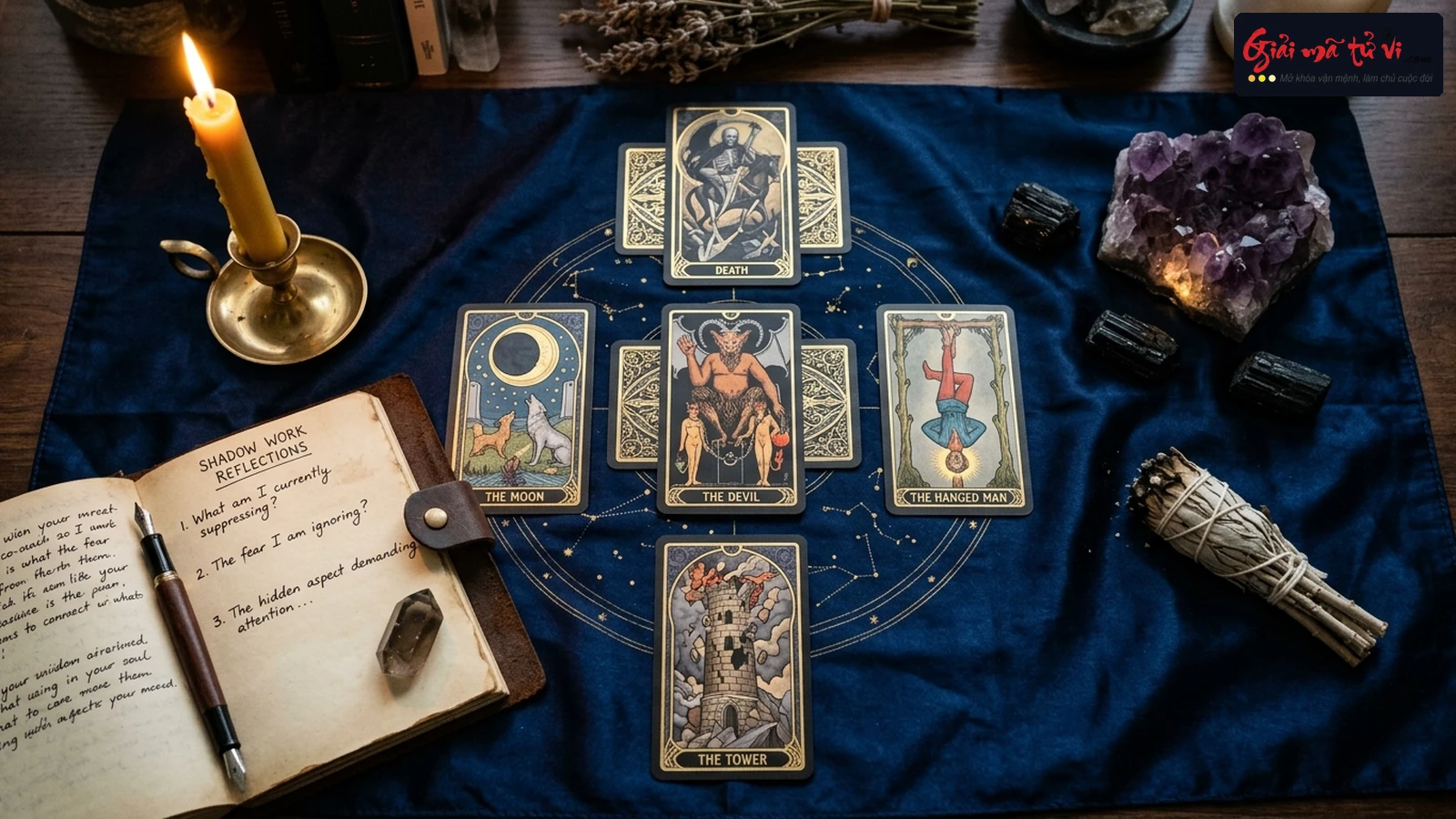 4 Phác đồ trải bài Tarot Shadow Work thực chiến đặt trên nền lụa nhung kèm nhật ký tâm lý và tinh thể